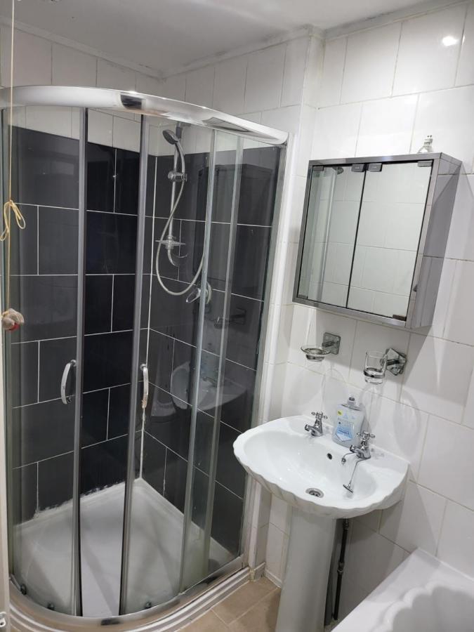 Mcf Short Stay Accommodation - Handsworth Бирмингем Экстерьер фото